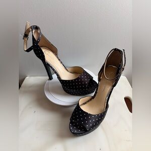 Jessica Simpson Satin Polka Dot Platform Heels – NWOB